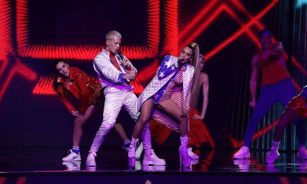 Τελικός J2US: Κ.Μεταξά και Τ.Ξιαρχός «σήκωσαν» το έπαθλο! – Οι εμφανίσεις των φιναλίστ (βίντεο)