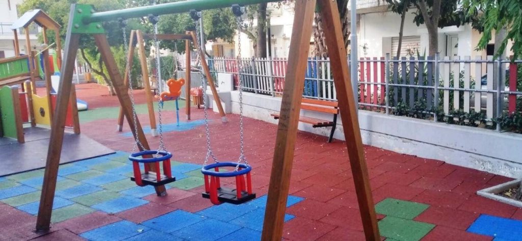 Καλλιθέα: Εντοπίστηκε πτώμα δίπλα σε παιδική χαρά