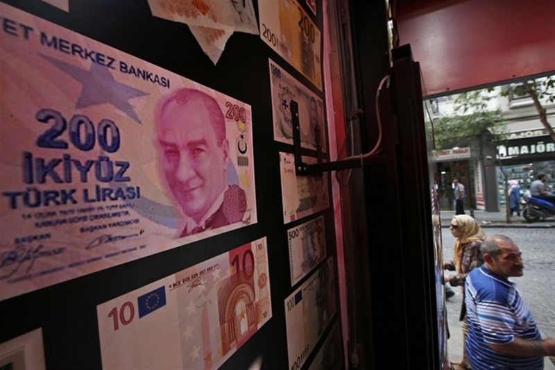 Ο Ερντογάν χαλαρώνει τον τραπεζικό τομέα στην Τουρκία – Τέλος η υποχρέωση αποταμίευσης του 20% των κερδών
