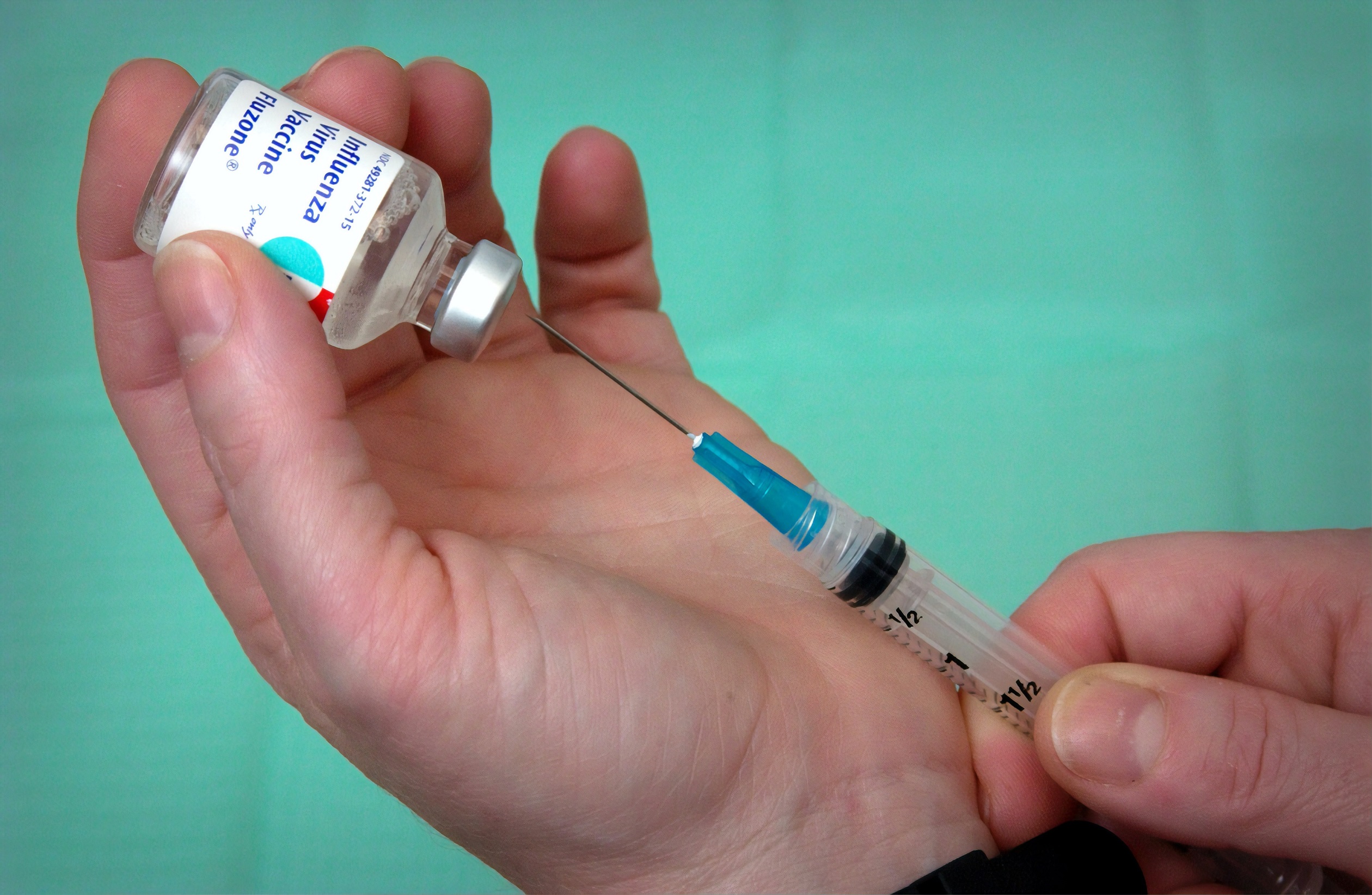Καθηγήτρια ιατρικής: «Να ξεφορτωθούμε τους λευκούς των ΗΠΑ – Είναι αρνητές των εμβολίων» (βίντεο)