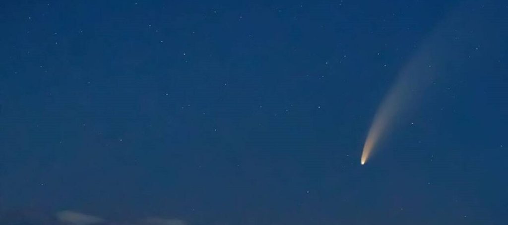 Ο κομήτης NEOWISE έφθασε και στην Ελλάδα (φώτο)