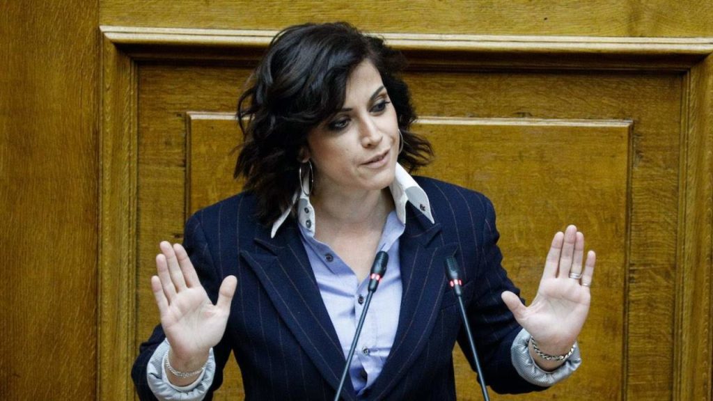 Απάντησε στον Γ. Ψαριανό η Ρ. Χρηστίδου: Του έστειλε εξώδικο για την ψεύτικη φωτογραφία της