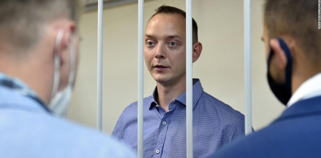 I. Σαφρόνοφ: Κατηγορείται για έσχατη προδοσία ο πρώην Ρώσος δημοσιογράφος