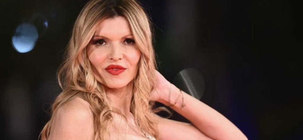 Η 60χρονη Rita Rusic έβαλε το μαγιό της και έκανε πολλές νεότερες της να… ντραπούν (φώτο)