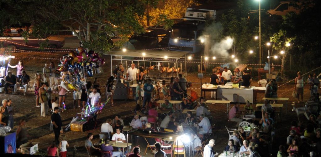 Δημοσιεύθηκε η ΚΥΑ για τα πανηγύρια – Τι θα ισχύσει για τα παζάρια