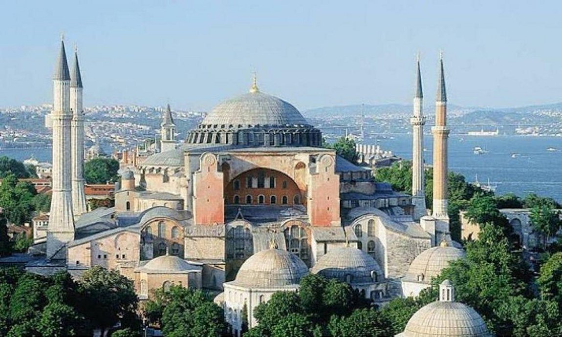 Γερμανικά ΜΜΕ για Αγία Σοφία: «Η Τουρκία απομακρύνεται από την Ευρώπη και από το σεβασμό άλλων θρησκειών»