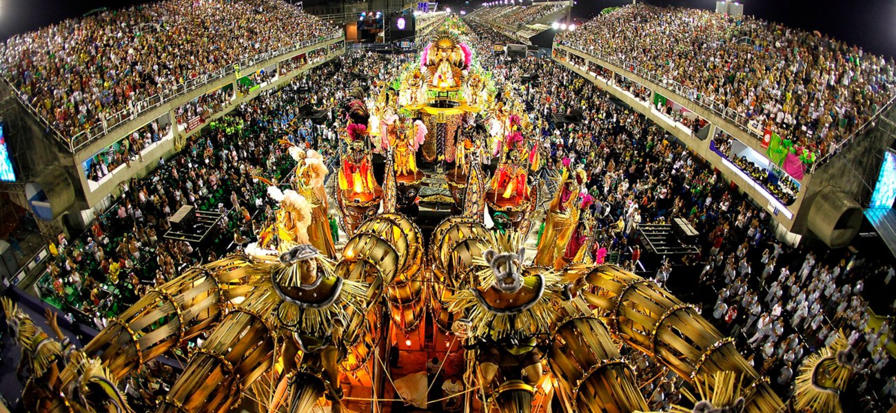 Ρίο Ντε Τζανέιρο: Στον «αέρα» το πιο διάσημο καρναβάλι του πλανήτη