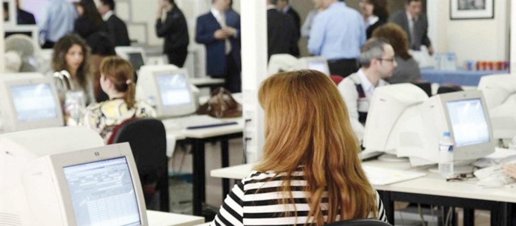 Δημόσιοι υπάλληλοι: Βήμα-βήμα οι τέσσερις φάσεις της αξιολόγησης