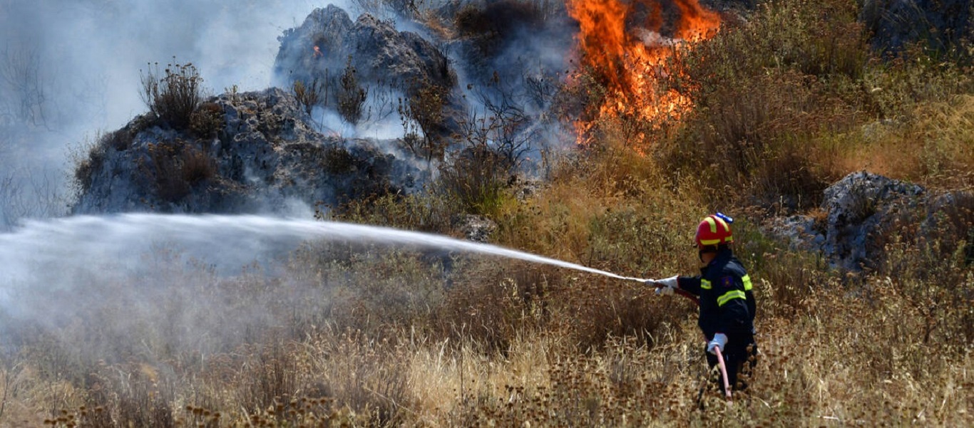 Υπό μερικό έλεγχο η φωτιά στο Βαρθολομιό – Μεγάλη η κινητοποίηση της πυροσβεστικής (upd)