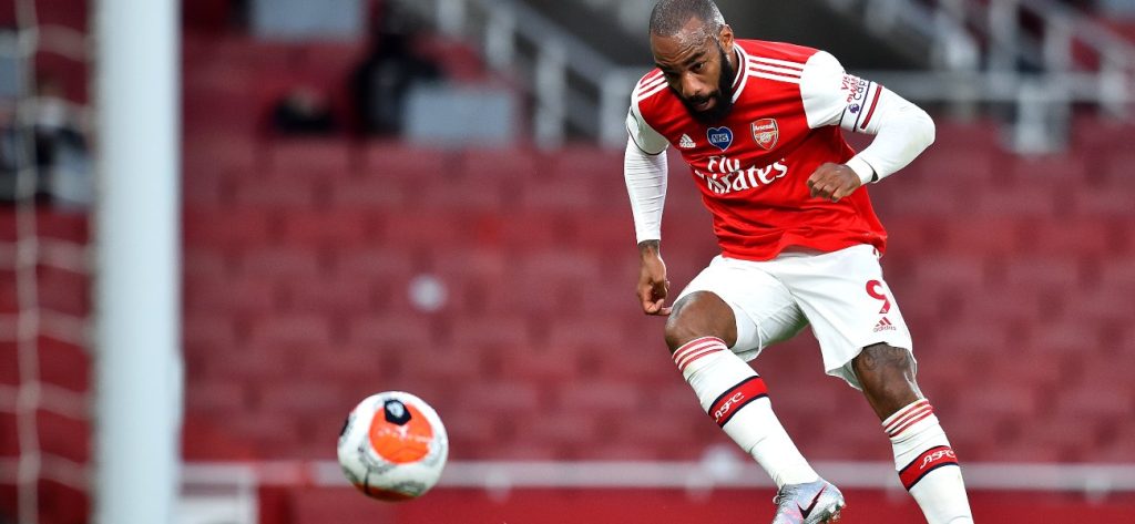 Άρσεναλ – Λίβερπουλ 2-1: Φαν Ντάικ και Άλισον έκαναν δώρο τη νίκη στους Λονδρέζους