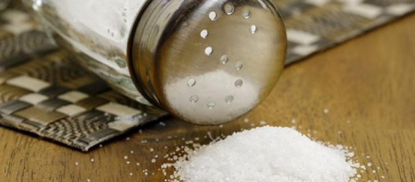 Πόσο αλάτι πρέπει να καταναλώνεις για να μη βλάπτεις την καρδιά