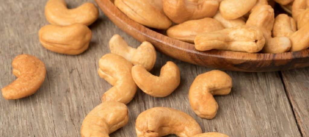 Πόσο ωφέλιμα είναι τα κάσιους – Πέντε σημαντικοί λόγοι για να τα εντάξεις στη διατροφή σου
