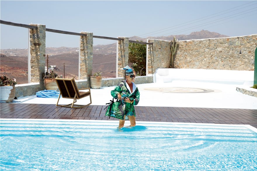 Σε πλειστηριασμό η βίλα του Λάκη Γαβαλά στην Μύκονο – Με τιμή έναρξης τα 1.225.000 ευρώ (φωτο)