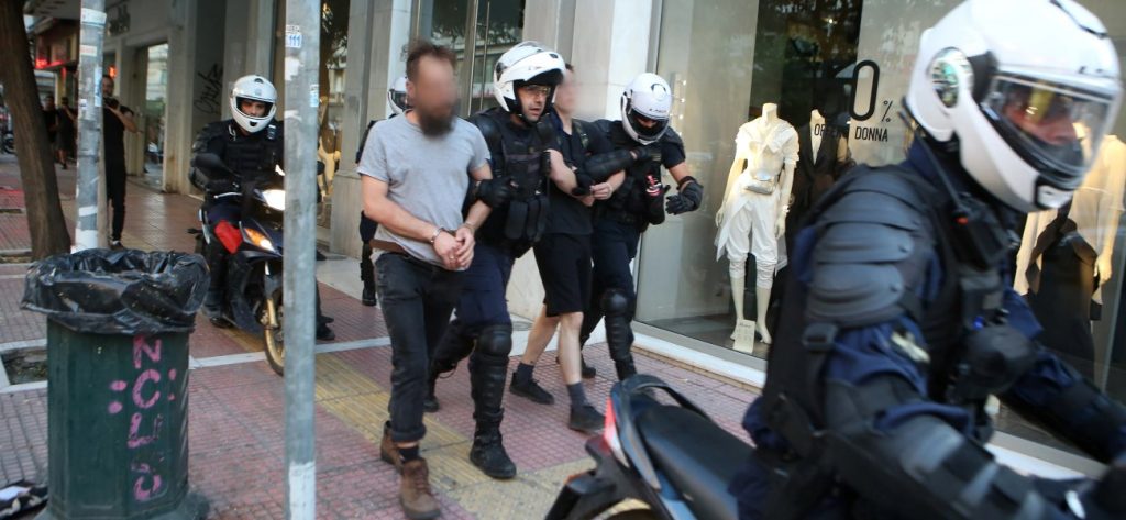 ΕΛ. ΑΣ.: Απάντησε για τις κατηγορίες περί βίντεο με μολότοφ στα Πατήσια