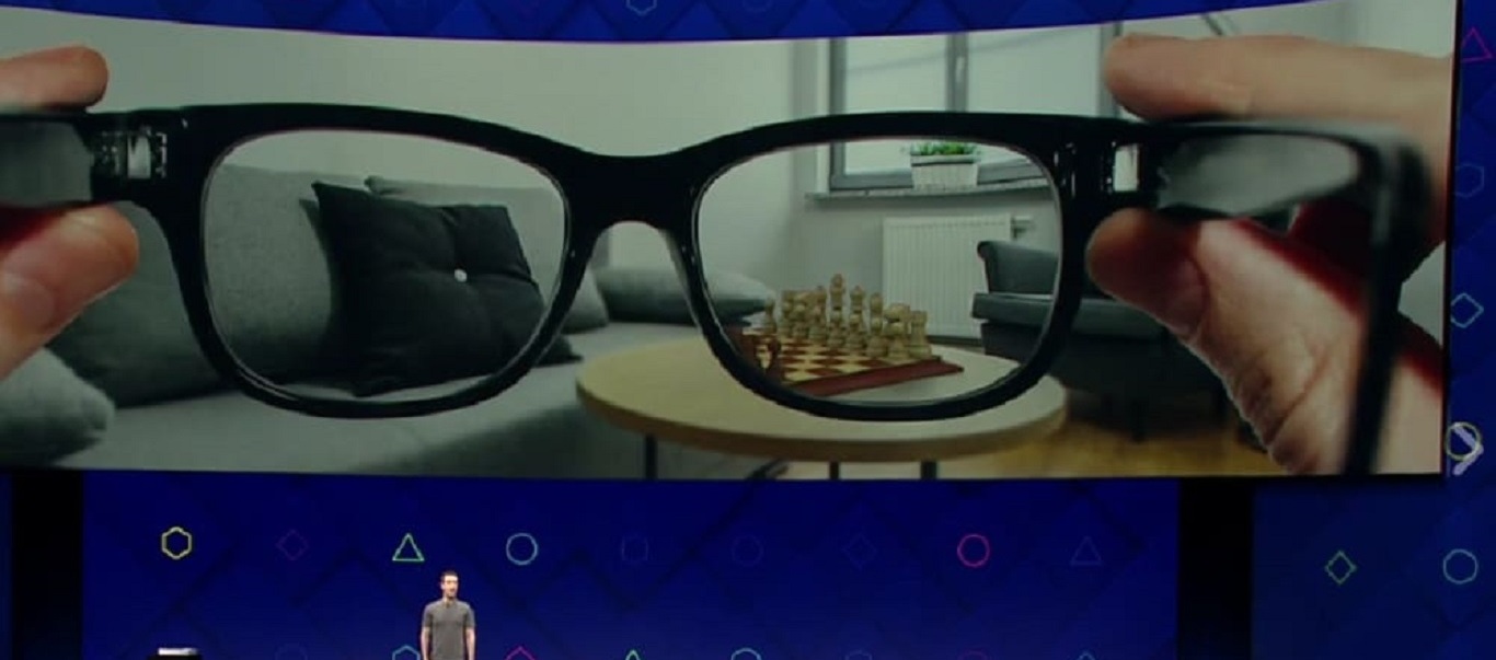 Facebook: Θέλει να λανσάρει τα δικά του VR γυαλιά