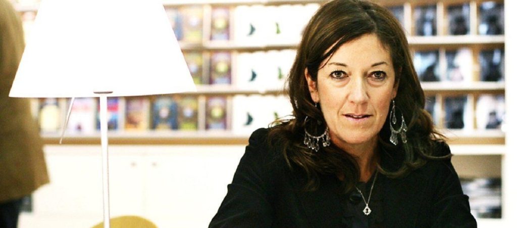 Β. Χίσλοπ: H συγγραφέας του μπεστ σέλερ «Το Νησί» πολιτογραφήθηκε Ελληνίδα