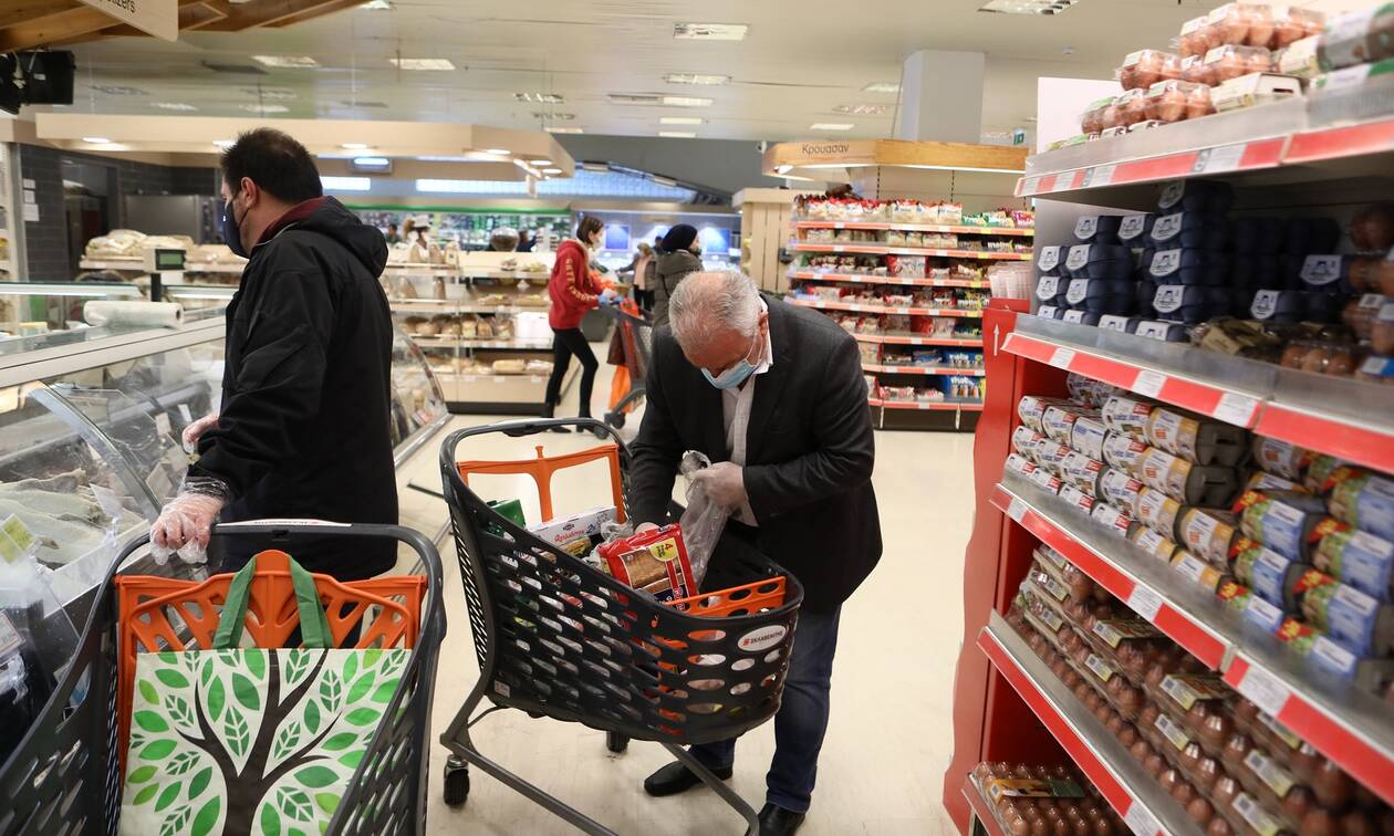 Ξεκινάει από σήμερα η «δικτατορία» της μάσκας – 150 ευρώ πρόστιμο σε όποιον δεν φοράει στα σούπερ μάρκετ