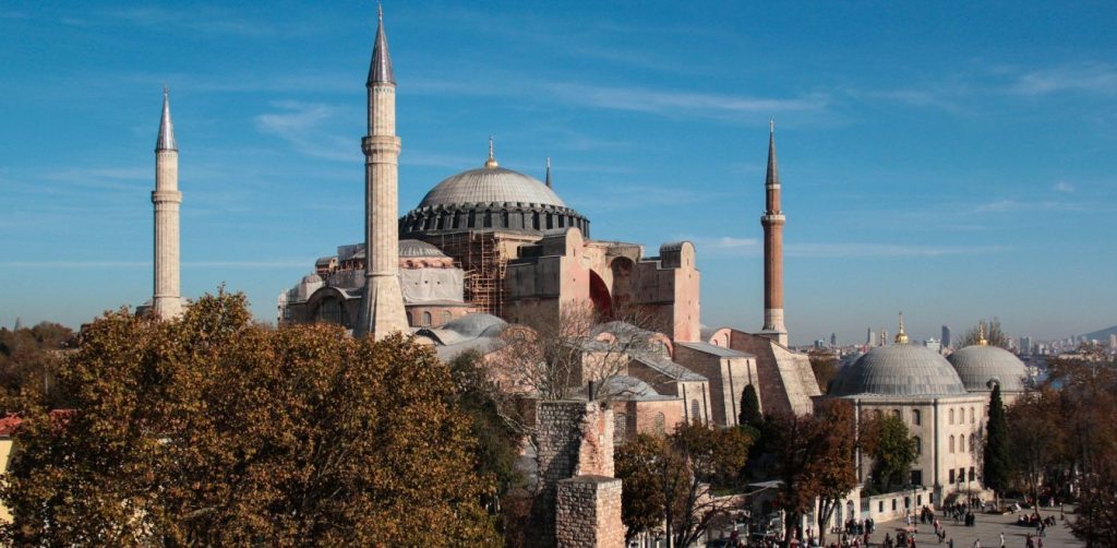 Συνεχίζει το σόου ο Ρ.Τ.Ερντογάν – Βρέθηκε στην Αγία Σοφία για… επιθεώρηση (βίντεο)