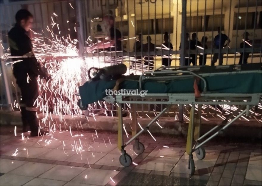 Θεσσαλονίκη: Ανήλικος τραυματίστηκε βραδινές ώρες σε προαύλιο σχολείου (φωτό)