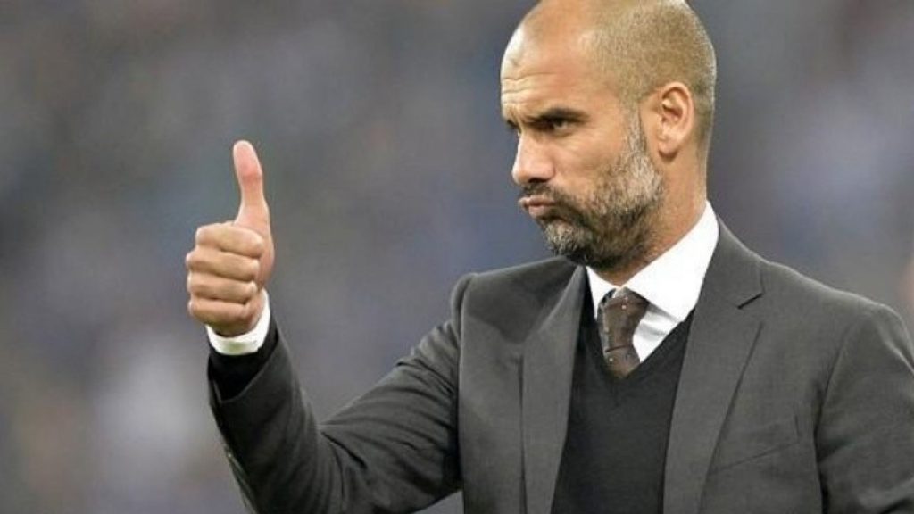 To πλάνο που έκανε του πάντες να πιστέψουν ότι ο Πεπ Γκουαρδιόλα μιλούσε σε έναν… φανταστικό του φίλο (βίντεο)