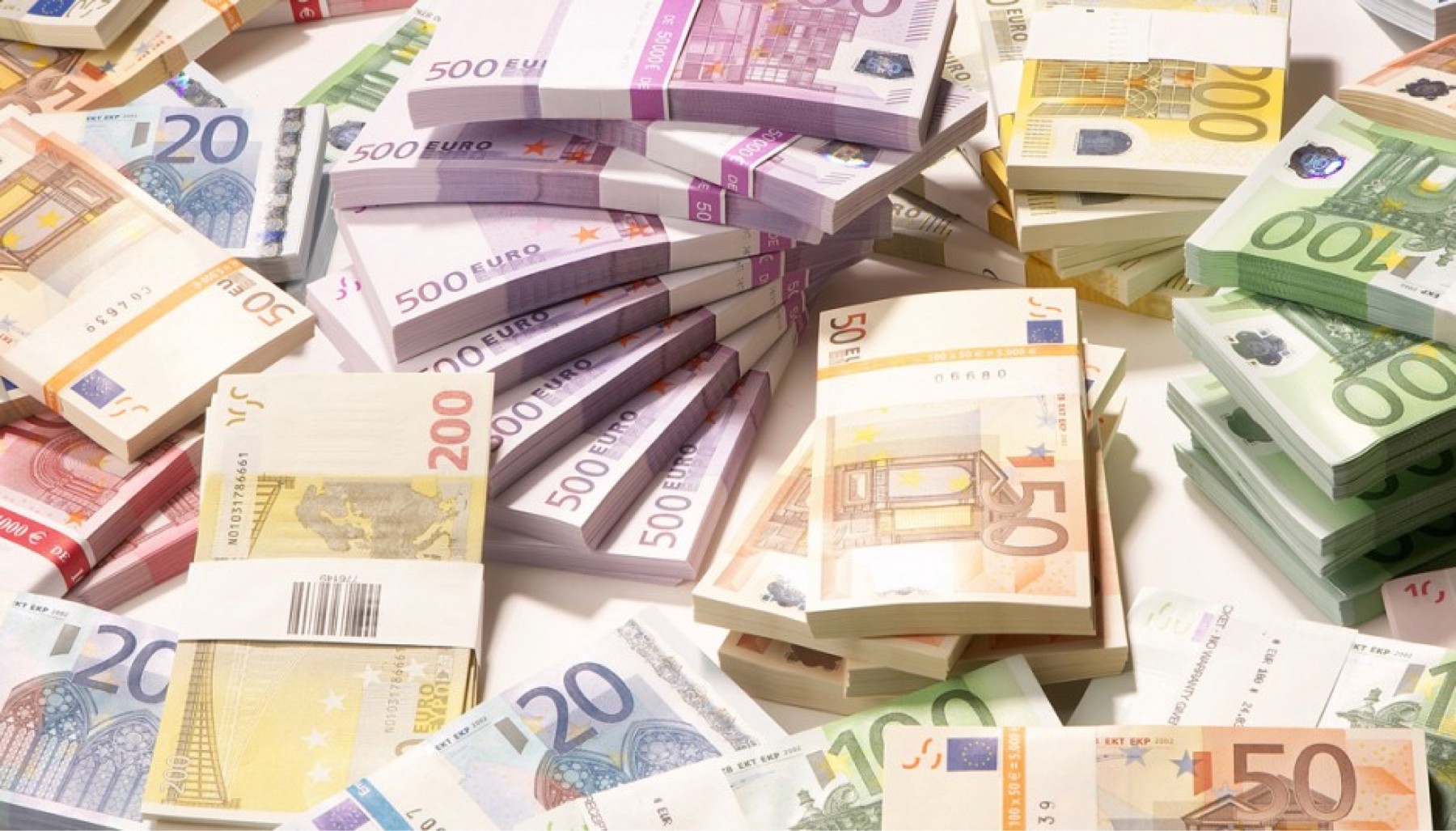 Σύνοδος Κορυφής: Μόνο 250 δισ. ευρώ δίνουν οι χώρες του Βορρά ως επιχορηγήσεις – Τα υπόλοιπα δανεικά με μνημόνιο…