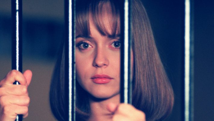 H «Παολίνα» σε φωτογράφιση που μόλις κατέστρεψε τα παιδικά μας χρόνια (φώτο)