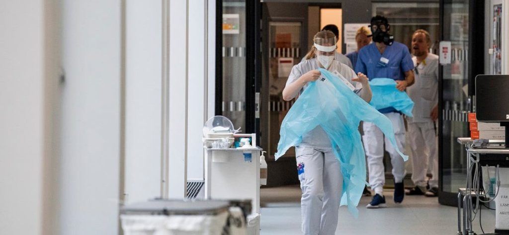 Σουηδία: Αλλαγή στον τρόπο εντοπισμού των επαφών ασθενών με κορωνοϊό