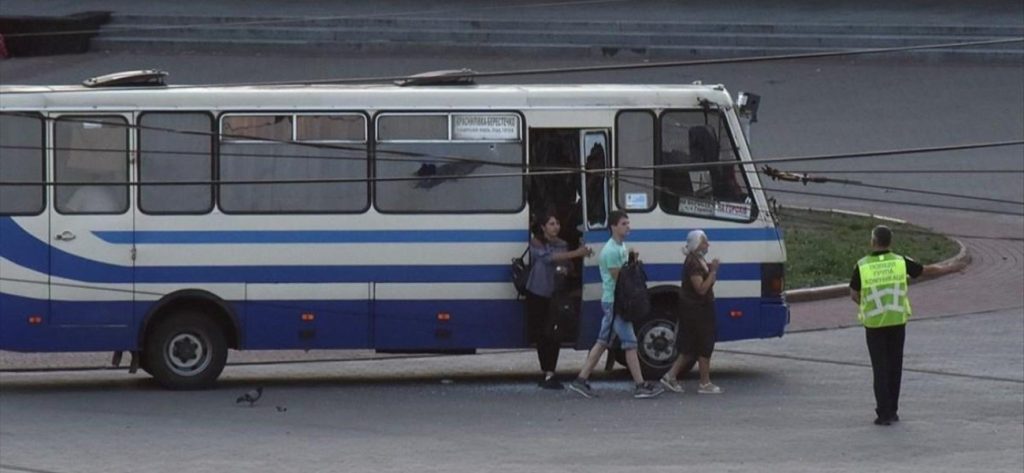 Υπόθεση ομηρίας στην Ουκρανία: Τέλος καλό όλα καλά με τους ομήρους – Παραδόθηκε ο δράστης