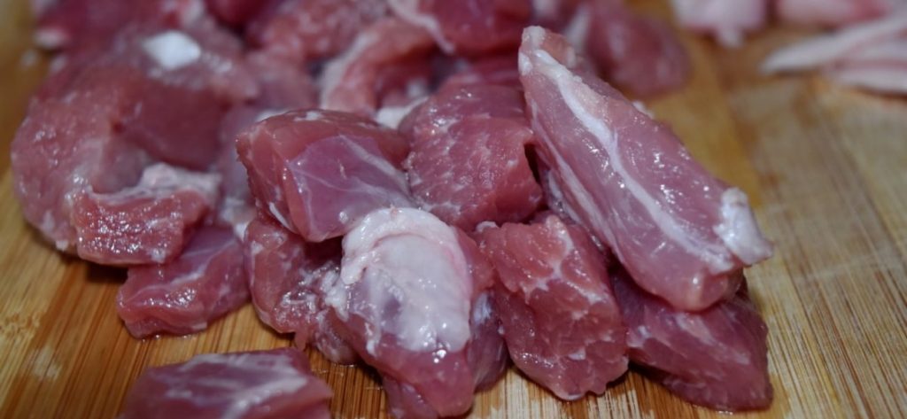 Ωμοφαγία: Αυτές είναι οι τροφές που απαγορεύεται να τις φάμε ωμές