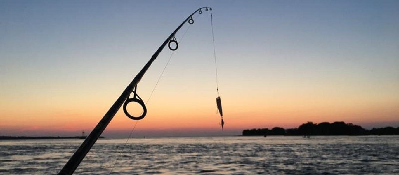 Ψαράδες για «κλάματα»: Έτσι έχασαν το ψάρι που έπιασαν (βίντεο)