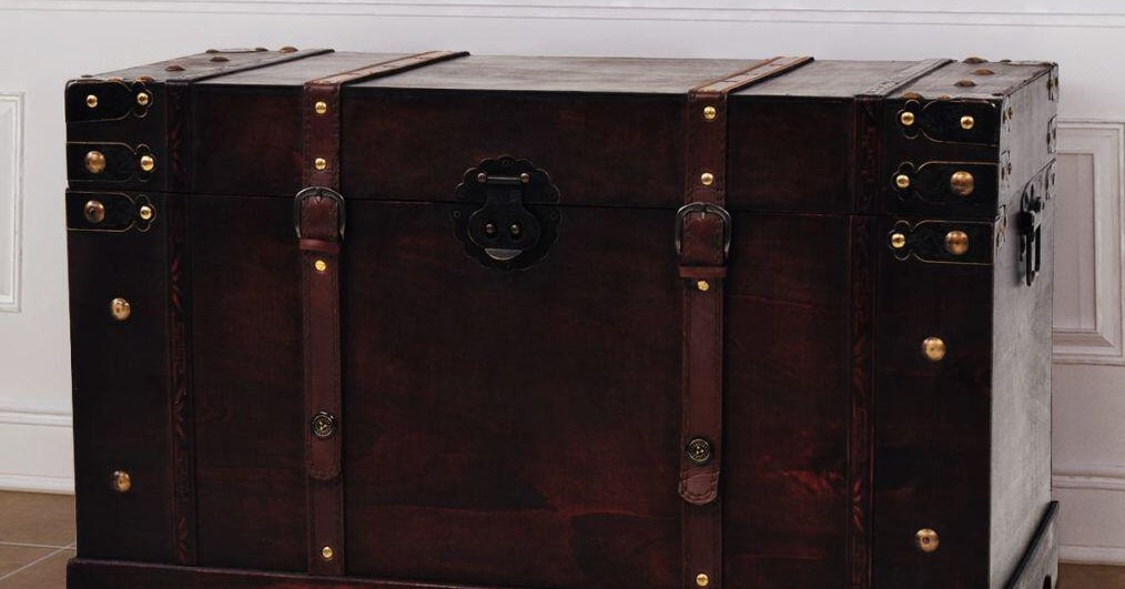 Βόλος: Παππούς έκρυβε σε σεντούκι 17.000 ευρώ άλλα έκανε ένα τεράστιο λάθος