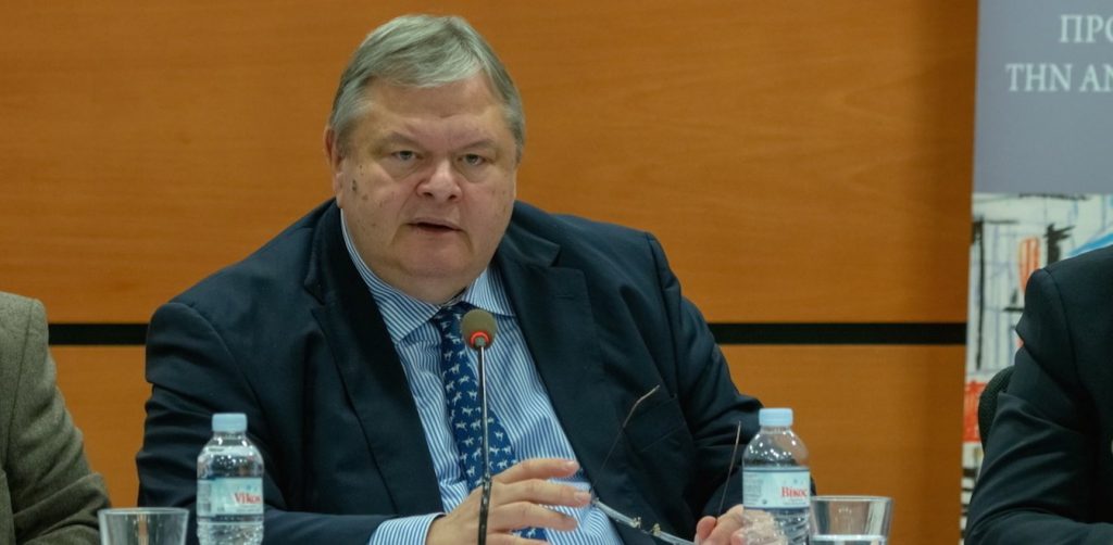 Ε.Βενιζέλος: «Ο κατήφορος δεν έχει τέλος»