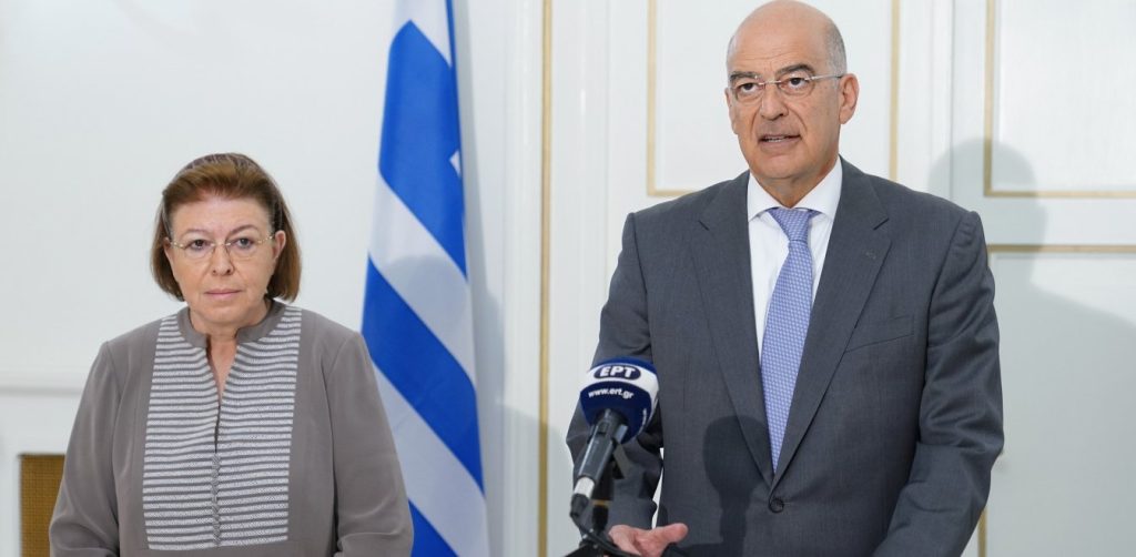 Συνάντηση Ν. Δένδια – Λ. Μενδώνη: «Η Αγία Σοφία δεν είναι ελληνοτουρκικό θέμα»