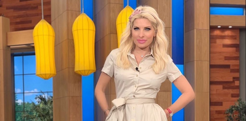 Ελένη Μενεγάκη: «Πέρασε κιόλας ένας μήνας» (φώτο)