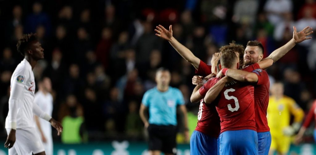 Τσεχία: Διακόπηκε οριστικά το πρωτάθλημα – Παίκτης της ομάδας βρέθηκε θετικός στον κορωνοϊό