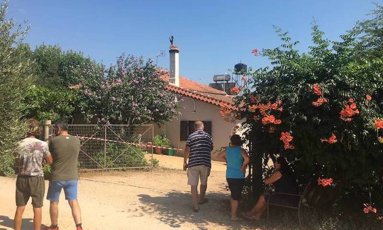 Δολοφονία στα Φιλιατρά: Σε εργάτη που είχε απολύσει πρόσφατα η 57χρονη στρέφονται οι αρχές