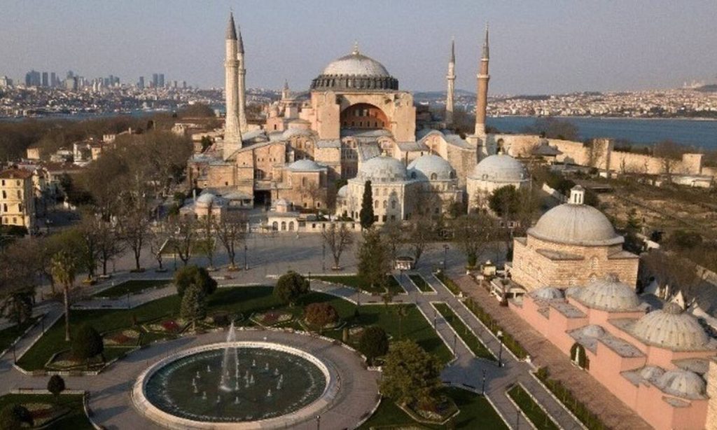 Αντιπρόεδρος της Bundestag: «Κήρυξη πολέμου η μετατροπή της Αγίας Σοφίας σε τζαμί»