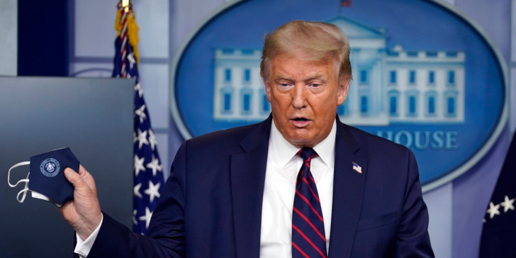 Ν.Τραμπ: «Οι μαθητές να επιστρέψουν μαζικά στις τάξεις τους το φθινόπωρο»