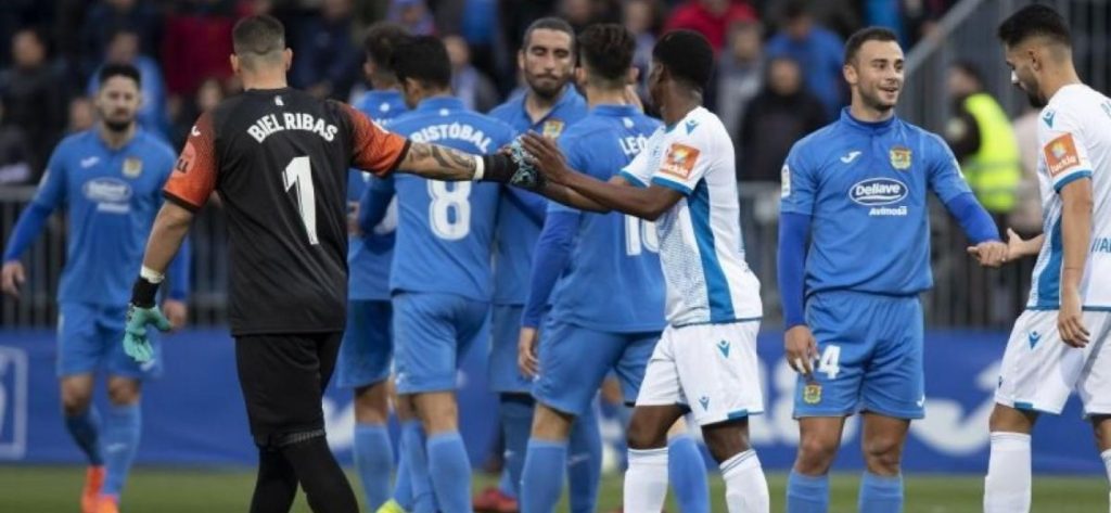 Φουενλαμπράδα: Στα 16 τα κρούσματα κορωνοϊού στον σύλλογο – Λιποθυμικό επεισόδιο για ποδοσφαιριστή