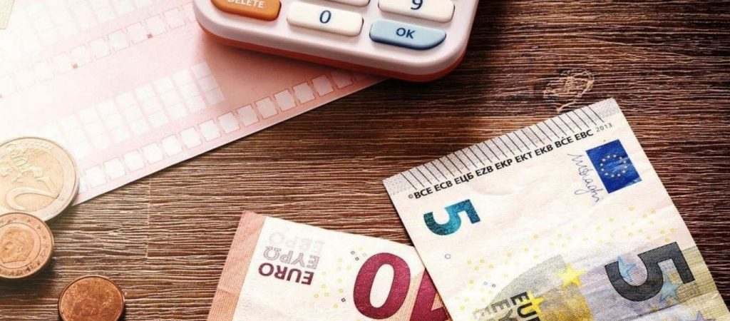 ΕΛΣΤΑΤ: Μειώθηκε το εισόδημα των νοικοκυριών το α’ τρίμηνο του 2020