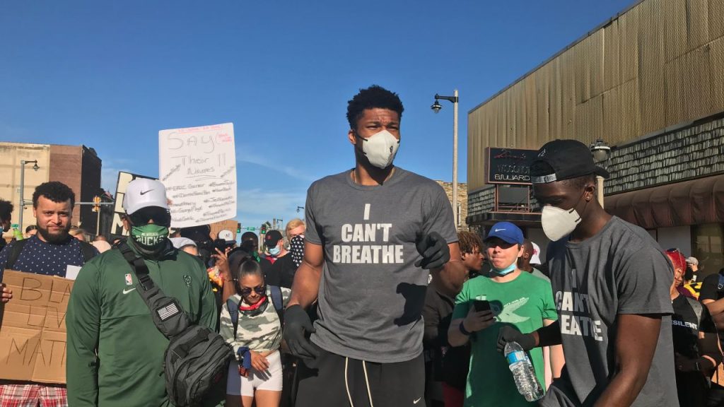 Όταν ο Γιάννης Αντετοκούνμπο διαδήλωνε μαζί με το κίνημα «Black Lives Matter»