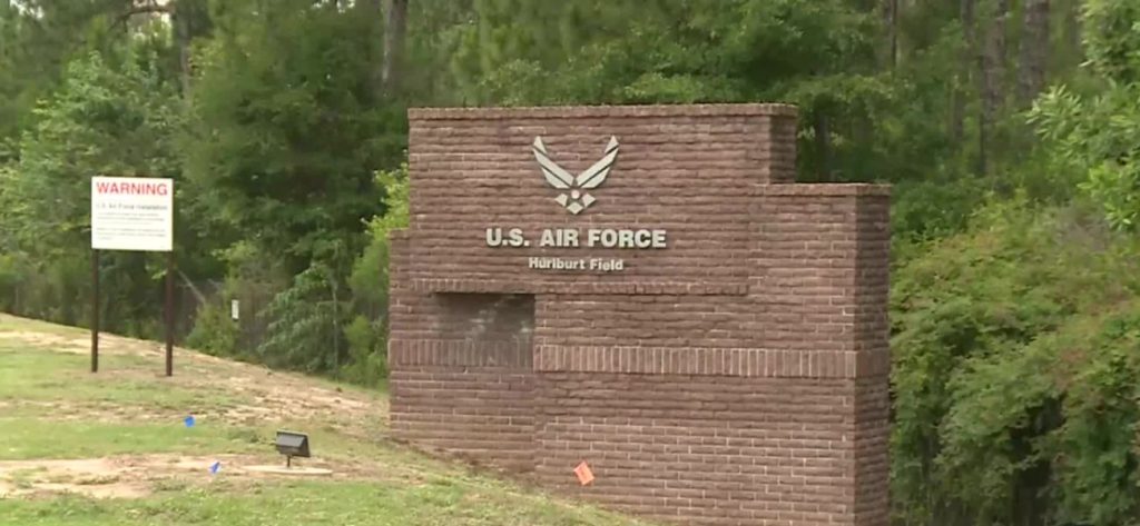 Ένας νεκρός και ένας τραυματίας από επίθεση σε στρατιωτική βάση στη Φλόριντα