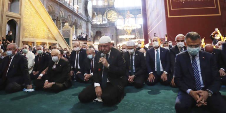 Κυβερνήτης Κωνσταντινούπολης: «Ανοιχτή όλο το 24ωρο η Αγιά Σοφιά για να προσευχηθούν όλοι οι μουσουλμάνοι»