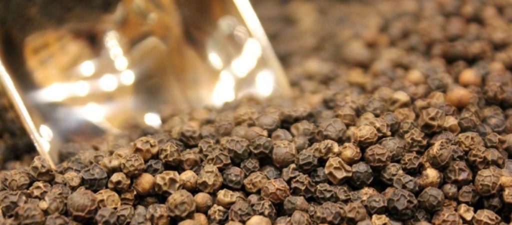 Κόκκοι πιπεριού: Βοηθούν στην απώλεια βάρους, ενισχύουν το αναπνευστικό σύστημα και χαρίζουν μακροζωία