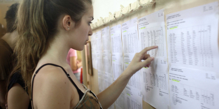 Η ώρα της κρίσης – Οι εκτιμήσεις για τα όρια εισαγωγής σε όλα τα ΑΕΙ