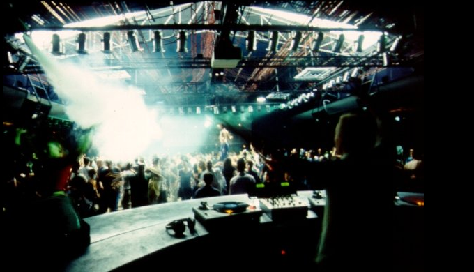 To νο1 club στην Αθήνα: Το μαγαζί-θρύλος που άλλαξε την νύχτα των 90’s