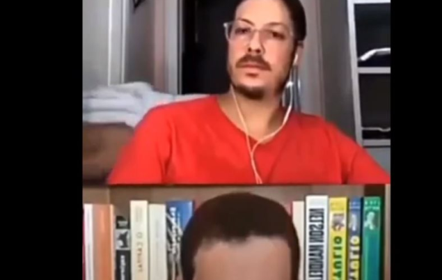 Μη σου τύχει: Παρουσιαστής έδινε συνέντευξη όταν η γυναίκα του πέρασε γυμνή πίσω του (βίντεο)