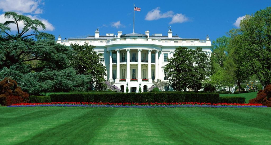 ΗΠΑ: Λευκός Οίκος και Ρεπουμπλικάνοι της Γερουσίας πρόκειται να συμφωνήσουν για νέο οικονομικό πακέτο