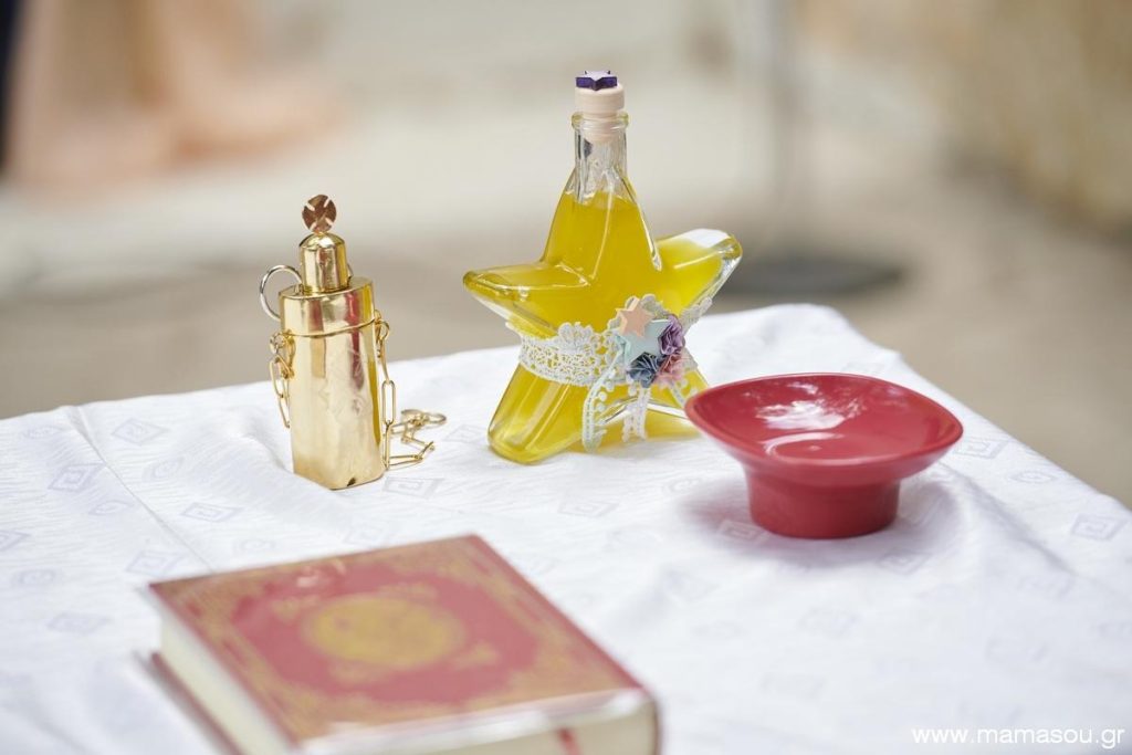 Μέχρι πότε θα τελούνται γάμοι και βαπτίσεις και πότε ξεκινούν ξανά;