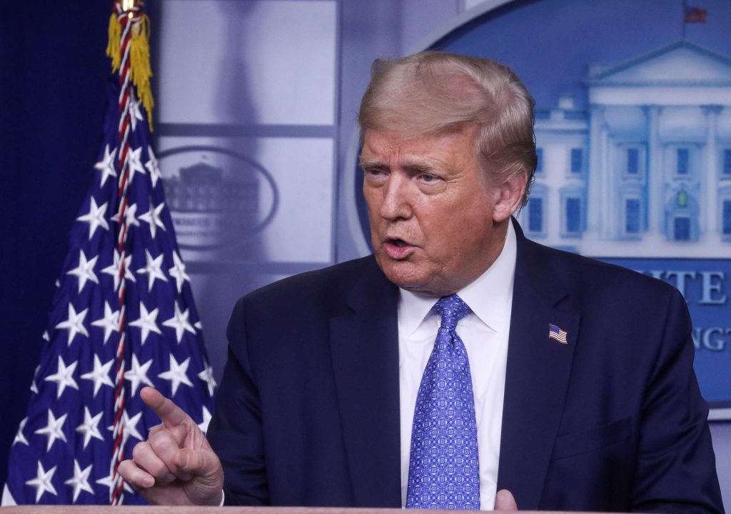 Ο Ν.Τραμπ ενημέρωσε ότι ακυρώνει την προγραμματισμένη του παρουσία σε αγώνα μπέιζμπολ στη Νέα Υόρκη λόγω κορωνοϊού